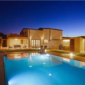 Two 3 bedroom villas with private pools, Alcamo, each sleeps 6-7